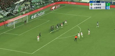 ⚽中超半场：恩加德乌头球建功 马莱莱失良机 国安暂1-0申花